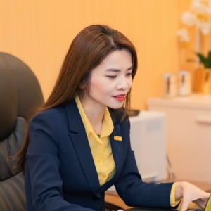 Vũ Hương GĐ NamABank